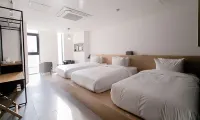 Boutique Hotel BomBom Отели рядом с достопримечательностью «Ojukheon»