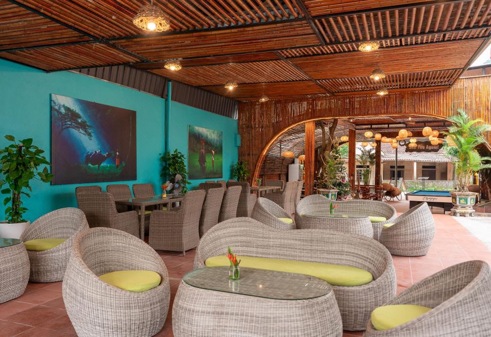 Commander Lodge 썸네일