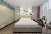 Its like staying in an E-sports hotel