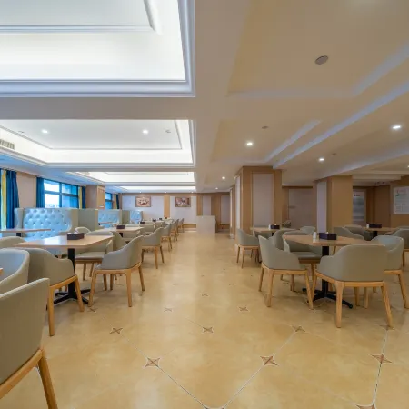 Vienna Hotel (Guangyi Store, Xiangsihu University Town, Nanning)