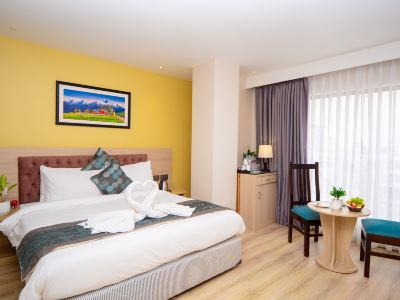 Velvet Luxe Hotel