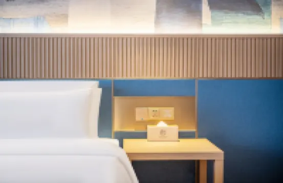 WuYue Yuexin Hotel (Shangrao Pedestrian Street Shuinan Cultural Plaza Wanda) Hotel berhampiran Xinjiang Academy