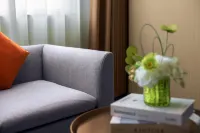 New Joy Hotel (Internatial Trade Spring Department Store Shopping)