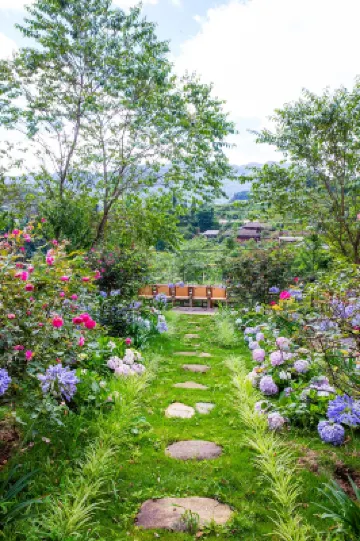 SaPa Village Retreat - Dine & Coffee Hotels near Love Waterfall