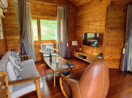 Daotian Hotel Отели в г. Цюаньнань