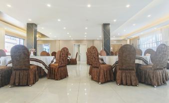 Shanheli Chinese Inn (Mengkete Scenic Area)