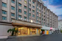 Polysheron Hotel (Shanghai Jinshan Bailian City Beach)
