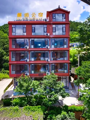 Encounter Yunsu Guesthouse in Xijiang Qianhu Miao Village