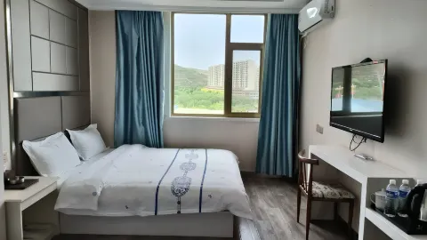 Huining Fanshe Yijing Hotel in Huining