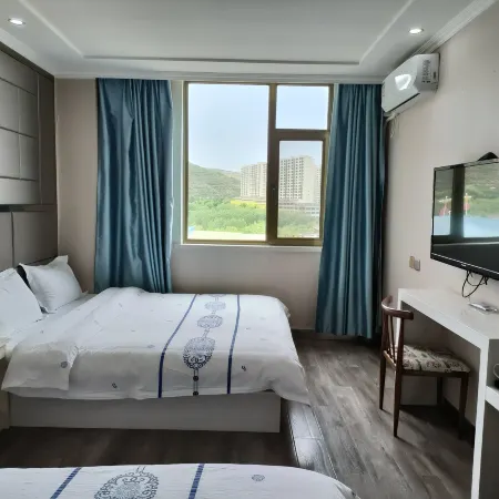 Huining Fanshe Yijing Hotel