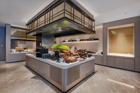 Anshan Victory Hotel (Anshan Railway Station Er'yi'jiu Park Branch) Отели рядом с достопримечательностью «School of Higher Vocational Technology， Anshan Normal University»