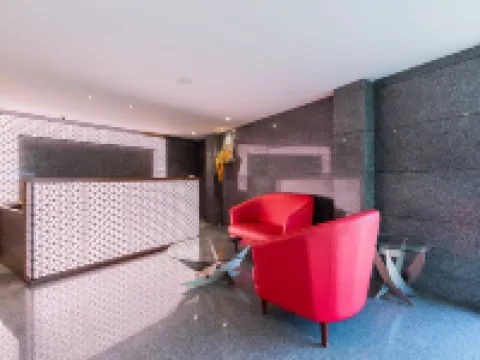 Hotel Seven Oaks โรงแรมในธาเน