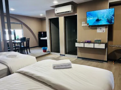 Stylish | Modern Room for 4 | City View | Tusita Hotels in Melaka Raya