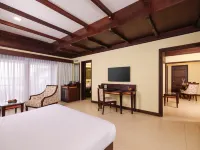 Sterling Lake Palace Alleppey Hotels in Alleppey