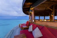 Centara Ras Fushi Resort & Spa Maldives - bar