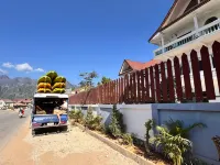 Jungle Backpackers Terrace View