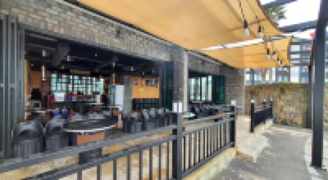 โรงแรมซีคลิฟฟ์ เจจู