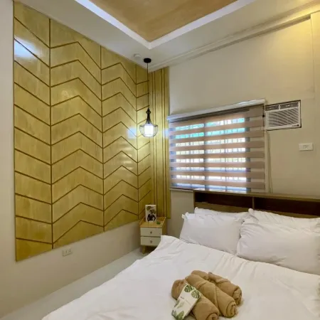 FYLL Homes Suite near Hulugan Falls & Caliraya Lake with Free Parking