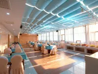 Vienna Hotel (Liuyang River Bridge Pedestrian Street)