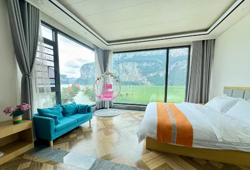 Zhaoyong Homestay (Qianxi Huawu Scenic Area)