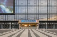 漢庭酒店（東陽木雕城遠疆店） 鄰近義百利義烏小商品直銷超市(東陽五馬塘店)的酒店