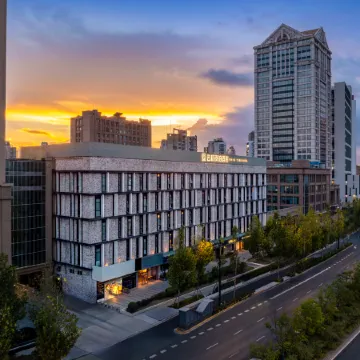 Yun He Ye Bo Hotel (Shanghai Wuning Road Global Harbor)