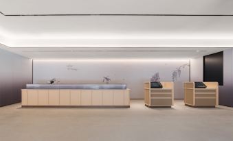 Holiday Inn Express Leshan Zhanggongqiao Food Street