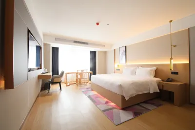 麗楓飯店（武漢光谷雄楚大道店） 湖北經濟管理大學-學術報告廳附近的飯店