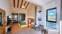 Lianyun Retreat・Huajian Hollow Moonview Log Elegant Holiday Stay (East Lotus Branch) - Mountain view