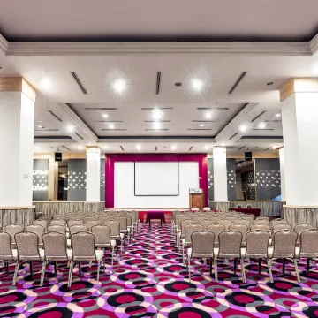 Crystal Crown Hotel Harbour View, Port Klang