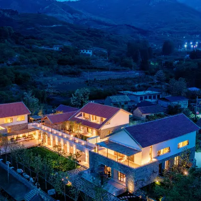 Floral Yun She Courtyard Homestay (Yimeng Mountain Yunmeng Scenic Area) Hotels near The National Forest Park of Mount Meng Shan