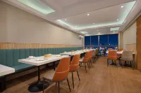 Manston Holiday Hotel (Wuhu Anhui Normal University Huajin Campus International Exhibition Center)