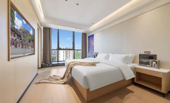 Miaohuang Royal · Cloud Realm & Wild Trace High-Altitude Scenic View Hotel