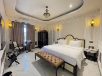 Swiss-Belexpress Palu Hotels in Palu