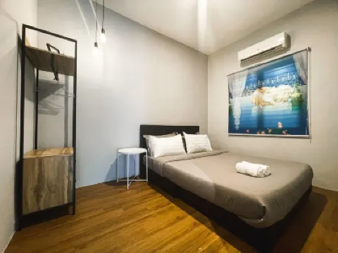 C Private Club House 5B3B 16 pax@Ipoh  호텔