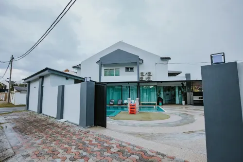 Ipoh 55 Private Pool by Verve (26 pax)