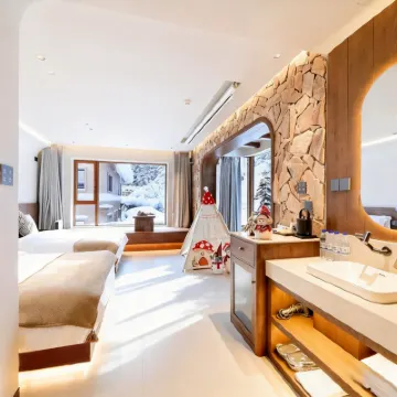 Mountain Talk Hotels near Xueyun Street