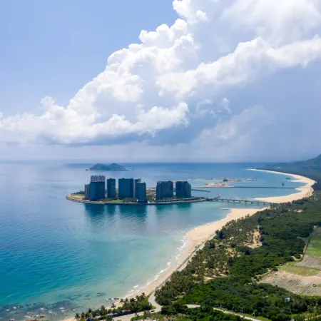 Wanning Riyuewan Shangyi Seaview Surf Apartment