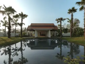 崇左傳奇阿瓦那謐境莊園