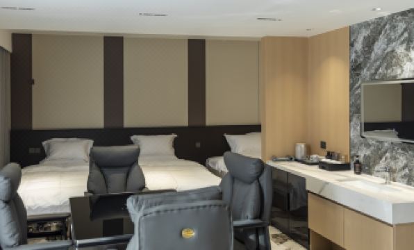 D ONE E-Sports Hotel
