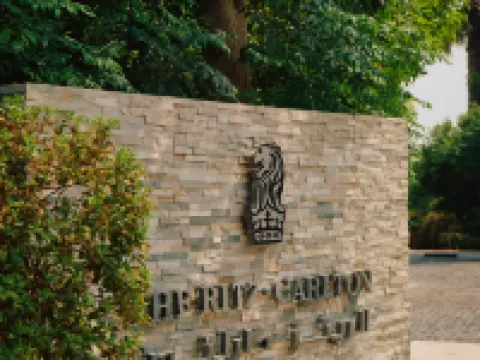 拉斯阿爾卡麥海灘麗思卡爾頓酒店 奧扎瑞哈奧哈馬酒店