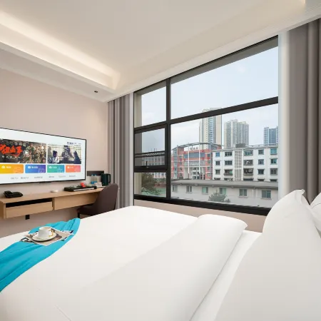 Yibai·Yuemei Hotel (Gufu Street, Anshun Ancient City)