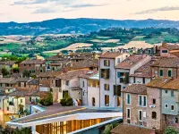 Da Vinci: entire space in the heart of Tuscany Hotels in Peccioli
