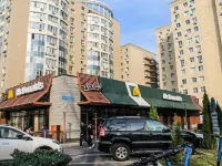 DANDY apartment with Mountain View in downtown Almaty โรงแรมใกล้Central Stadium