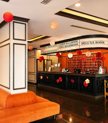 Picnic Hotel Bangkok - Rang Nam Hotels near Sriayudhya School