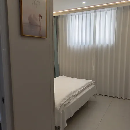 Kaifeng Yazhi Apartment