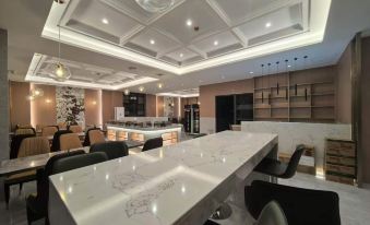 Starline Hotel