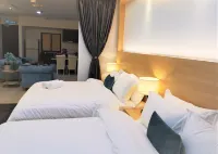 ROYAL Luxury Seaview Room, 3 minute  to Gurney - View biển