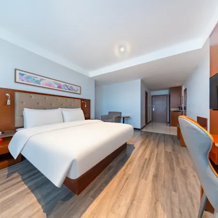 Heyi Hotel (Xining Daxin Street Night Market Central Square Branch) Hotels in Xining