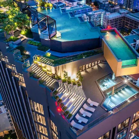 EDGE Central Pattaya Condo Near Beach & Walking Street